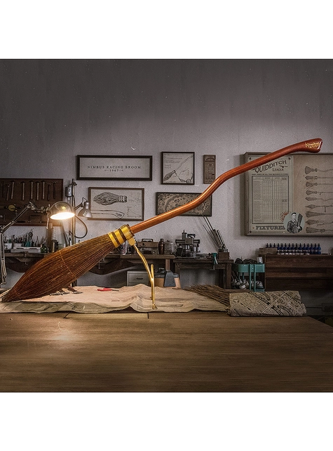 Escoba Nimbus 2000 (Réplica Oficial) - Harry Potter - Imagen 2
