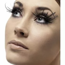 Pestañas Negras Con Plumas